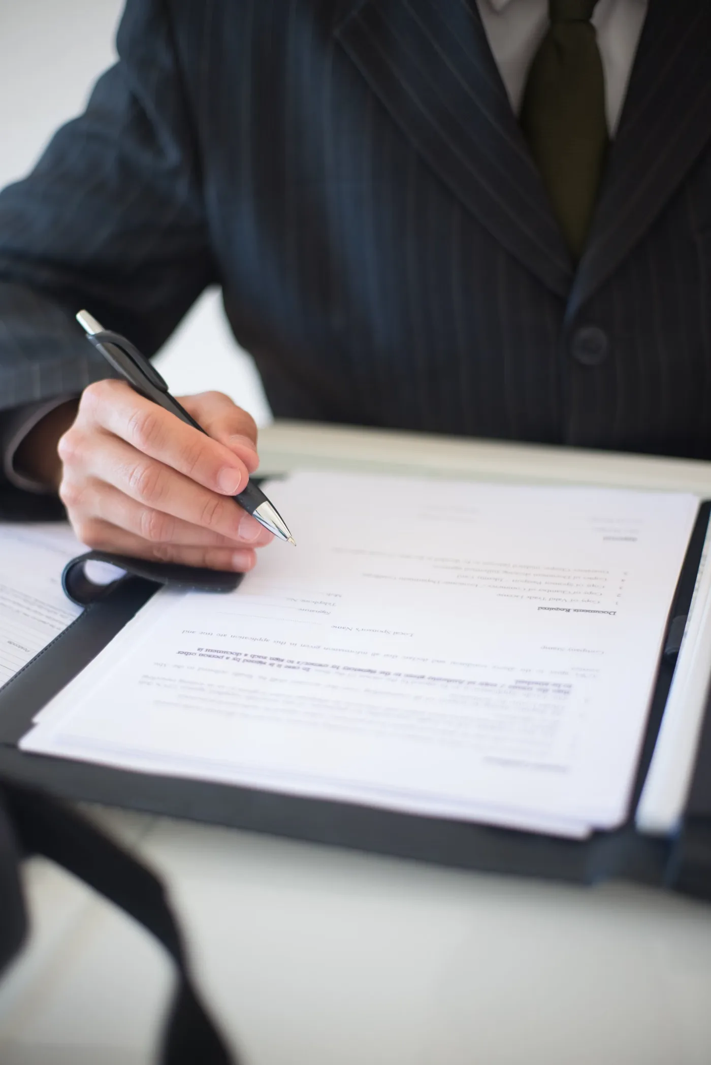 Firma de un contrato de compraventa